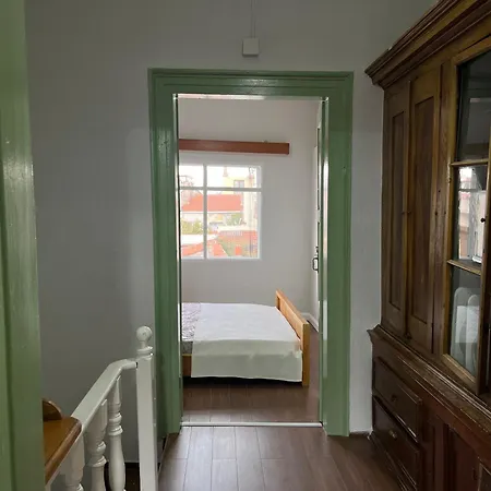 Cross House Historical Greek House With 3 Floors And Courtyard *